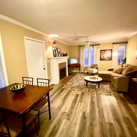 Trendy 2Bed 2 Bath Villa In The Village With King Bed Raleigh Luaran gambar